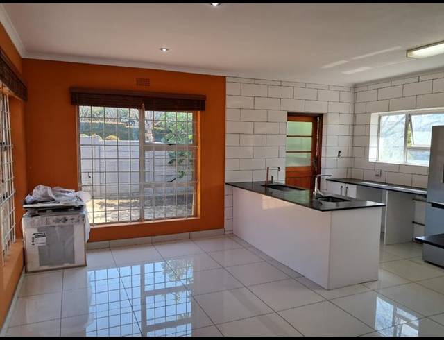 3 BEDROOM HOUSE FOR SALE IN VIERLANDEN